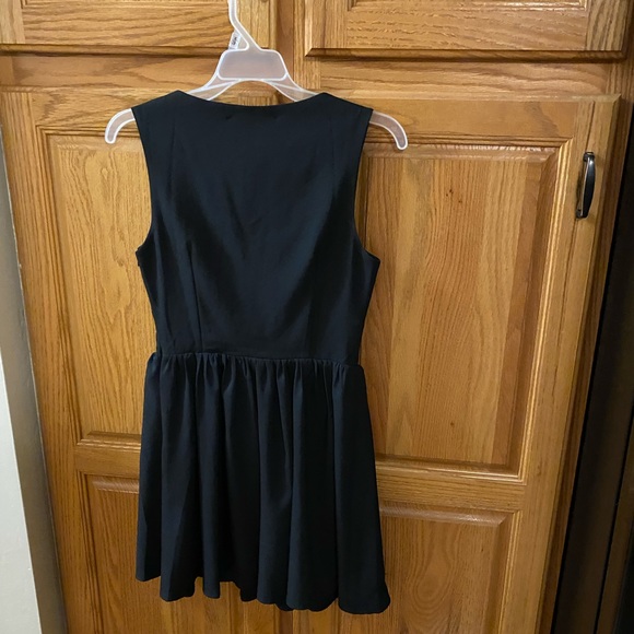 Black Dress - Picture 2 of 3